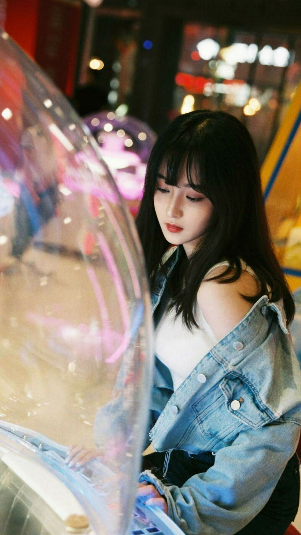 西风压东风,当新疆用钢铁洪流吞噬上海,利拉德在废墟中写下自证