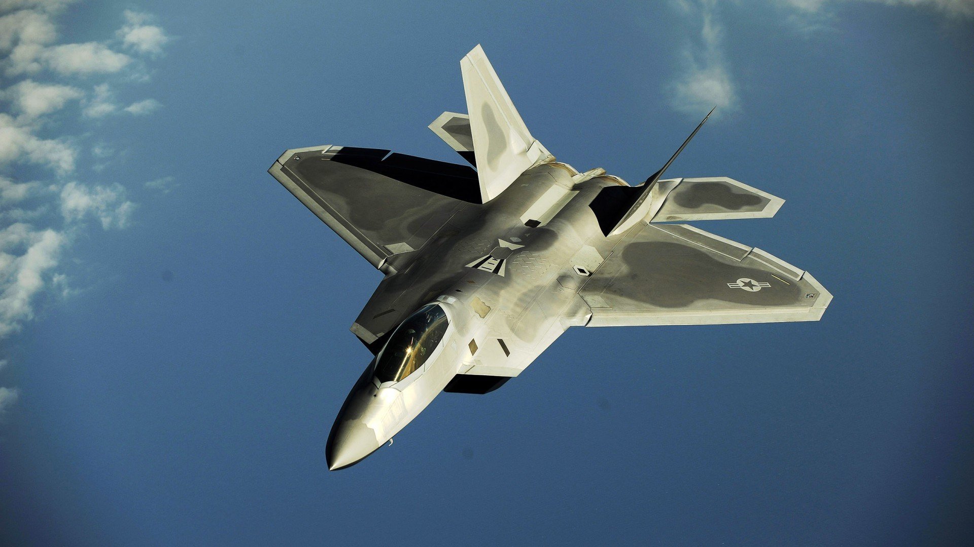 反向助攻，金玟哉进攻端无人可挡，西班牙力克勒沃库森的足球哲学