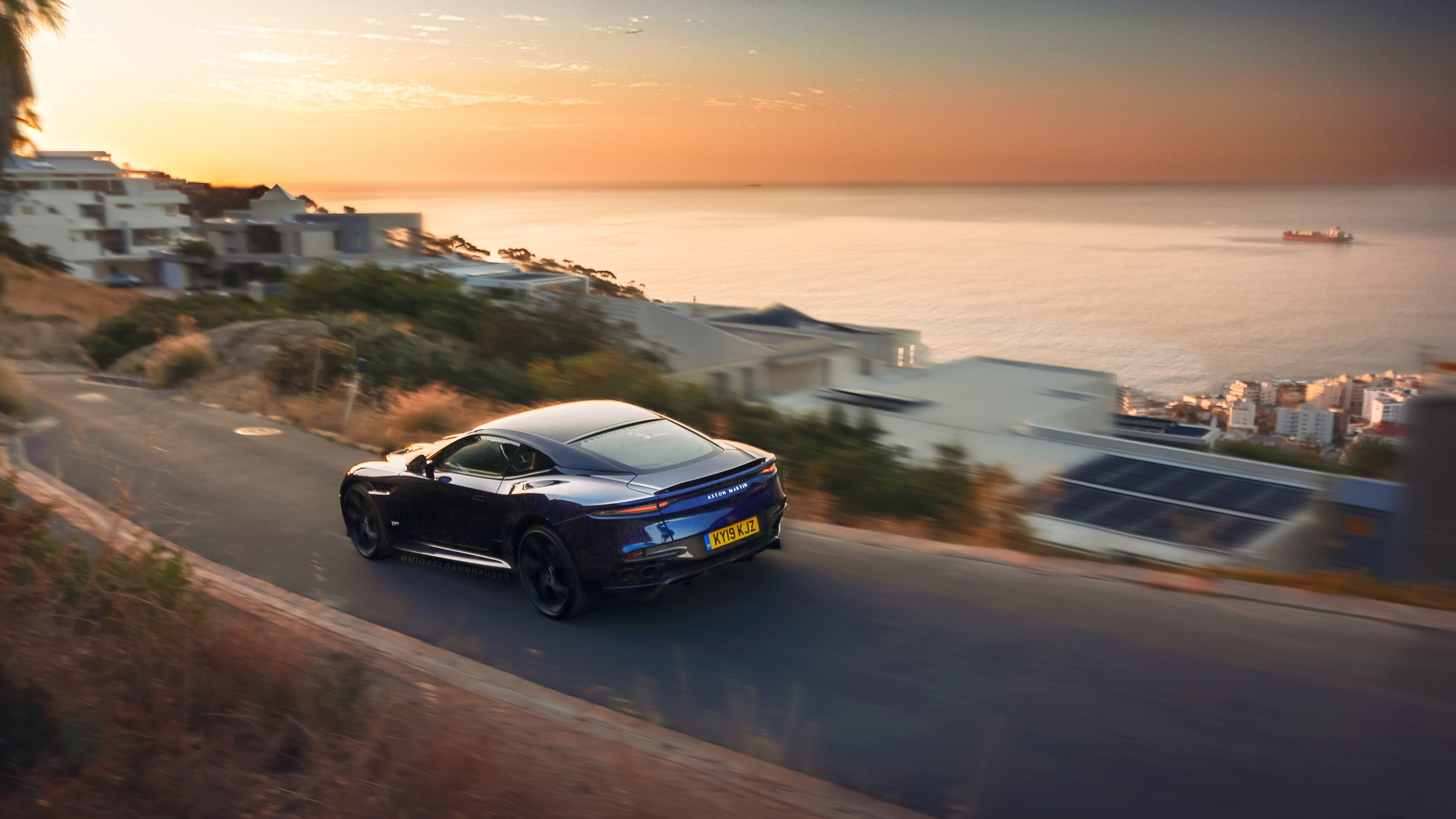 智利掀翻里昂,罗德里德比称王,足球之夜的双重震撼